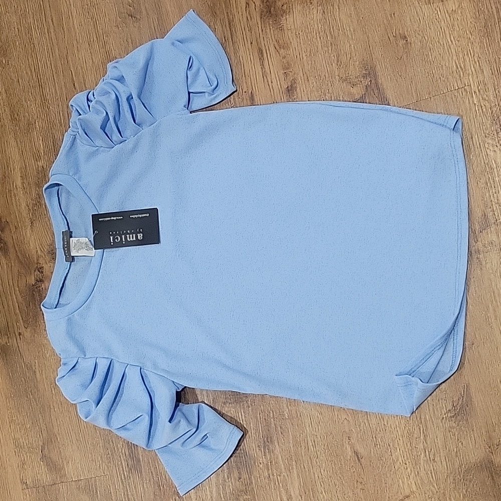 NWT- Sans Souci shirt